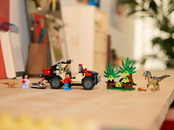 Lego 76972 d