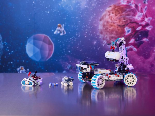 Lego 42211 d