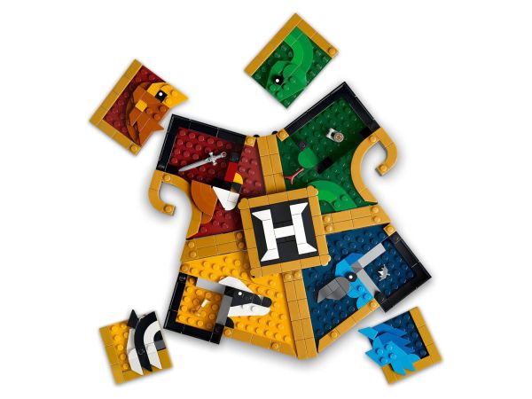 Детайли от четирите факултета на Хогуортс в LEGO 76462