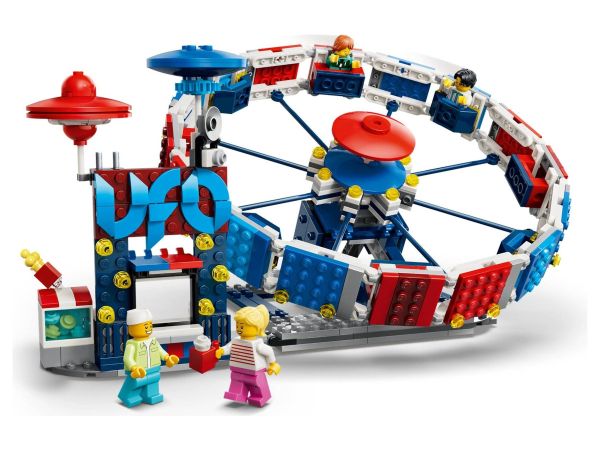 Панаирен атракцион НЛО летяща чиния с билетна каса сглобен от LEGO Creator 31389